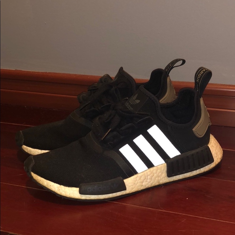 Men’s Adidas NMD R1 - Picture 2 of 4
